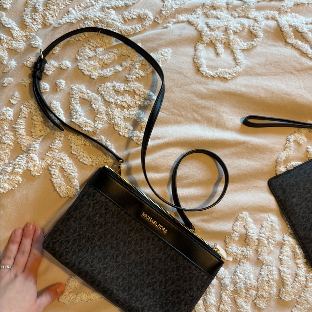 Michael Kors Black Crossbody Bag Sleek Minimalist Design